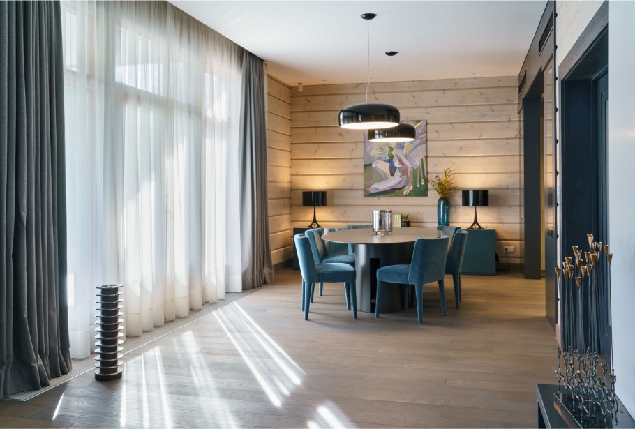 Ресторан на озере Тахо