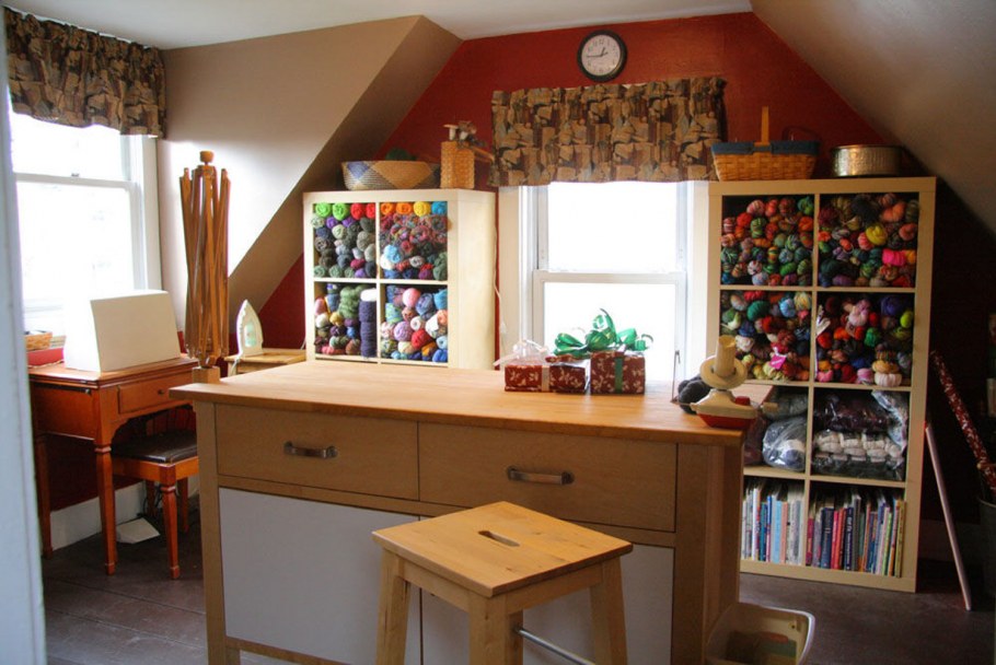 Швейная мастерская дома интерьер