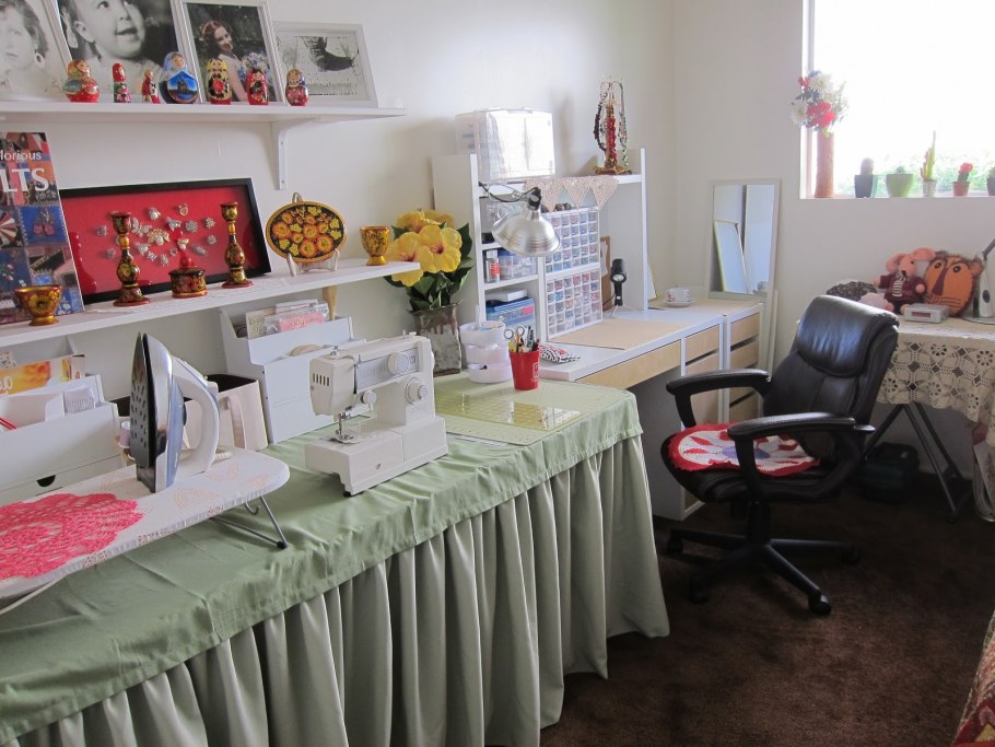 Стол для швейной мастерской