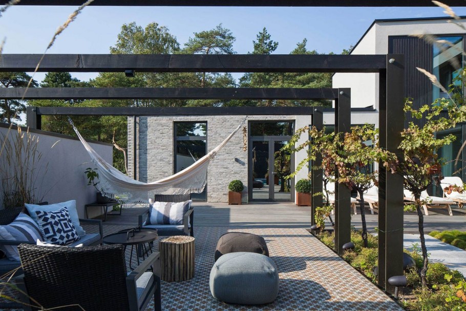 Пергола в стиле Хай тек