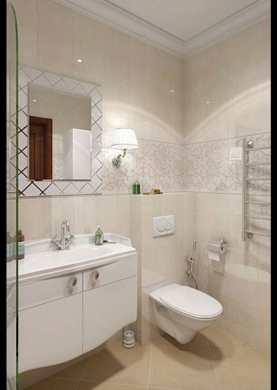 Ванная в бежевых тонах маленькая