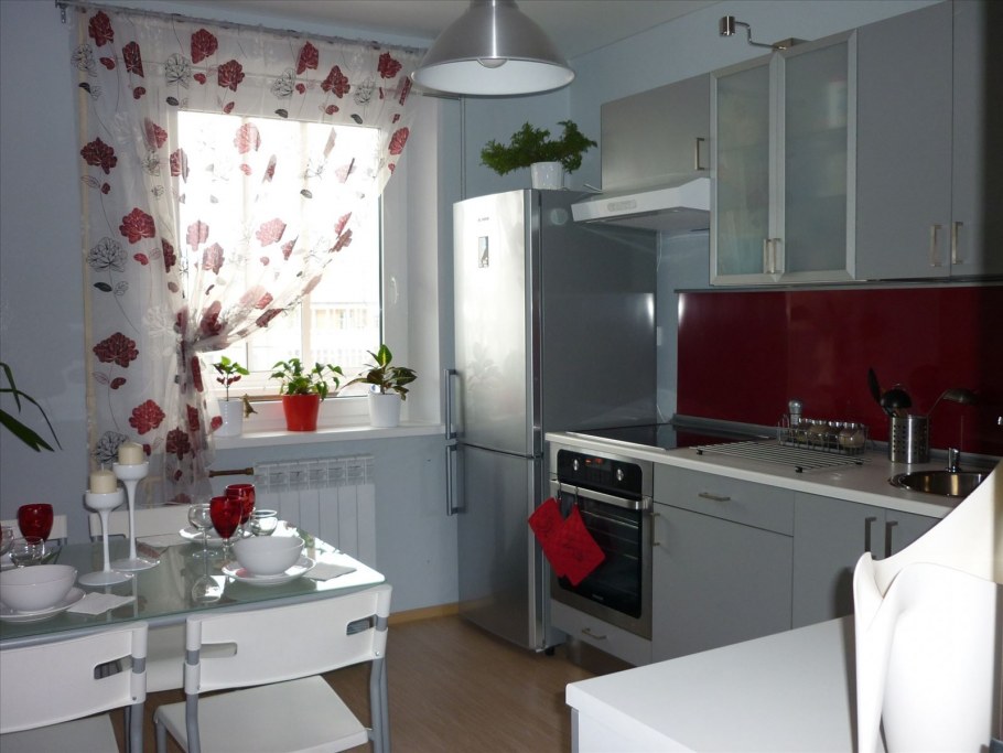 Фотообоев для кухни в квартире