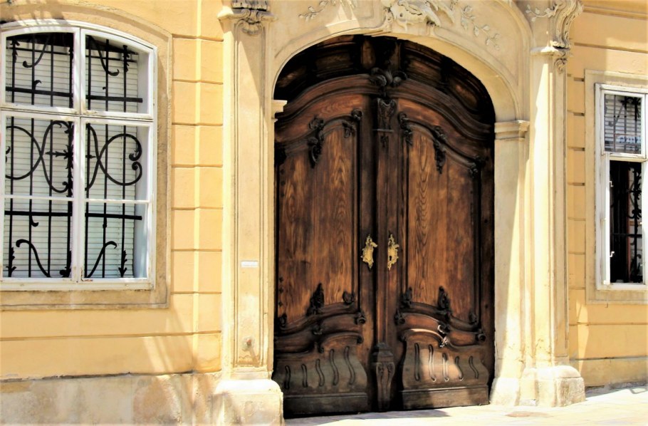 Двери эпохи Барокко