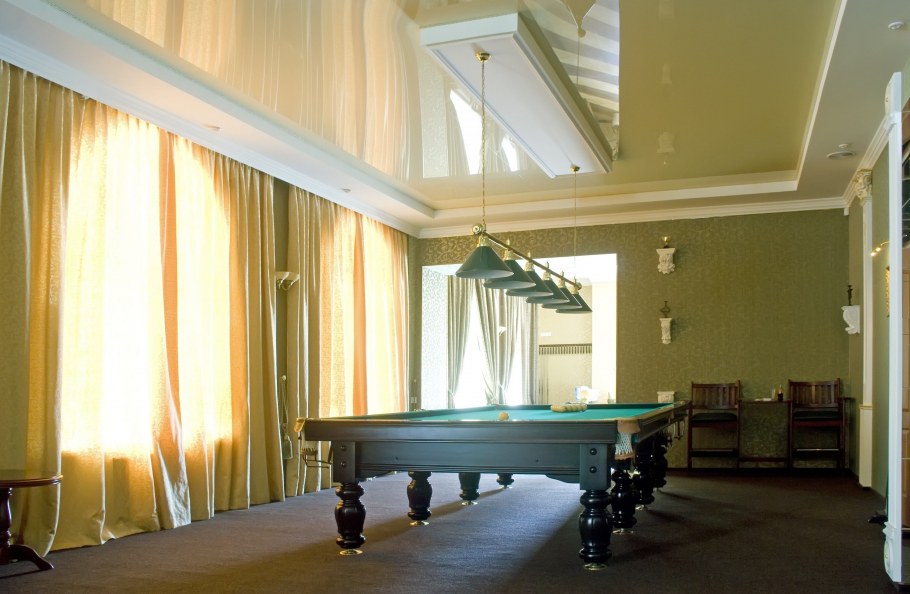 Бильярдная кирпич