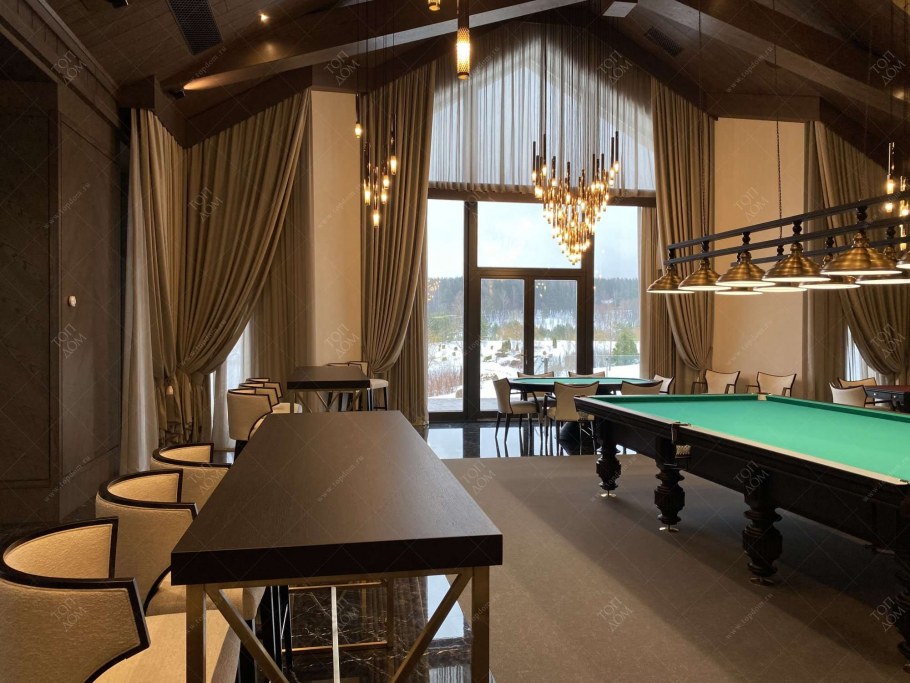 Бильярд в Петергофе