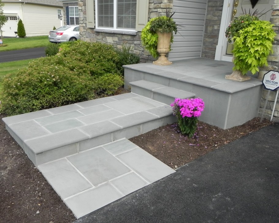 Дорожки до двери в дом