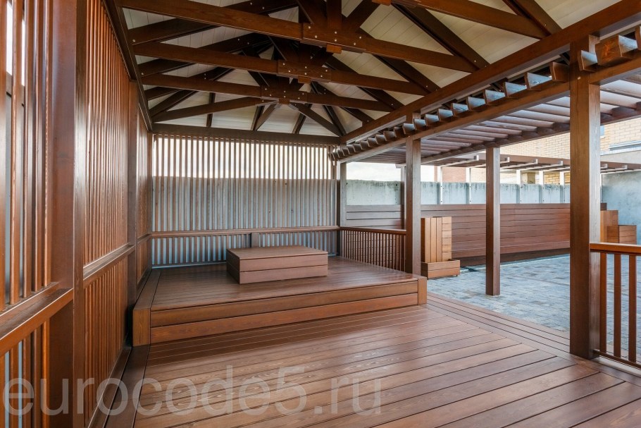 Отделка террасы деревом