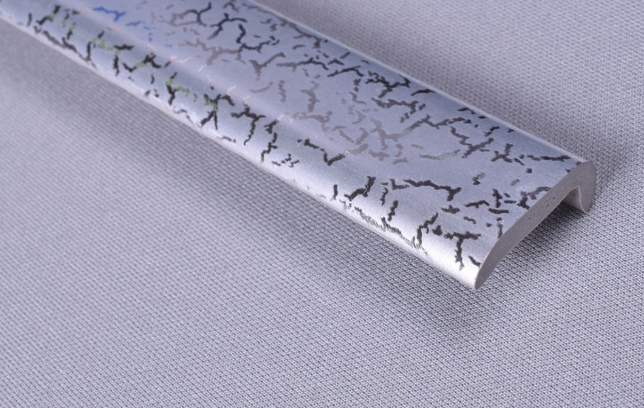 Угол декоративный ПВХ, 20*20*2700 мм, д-01 266