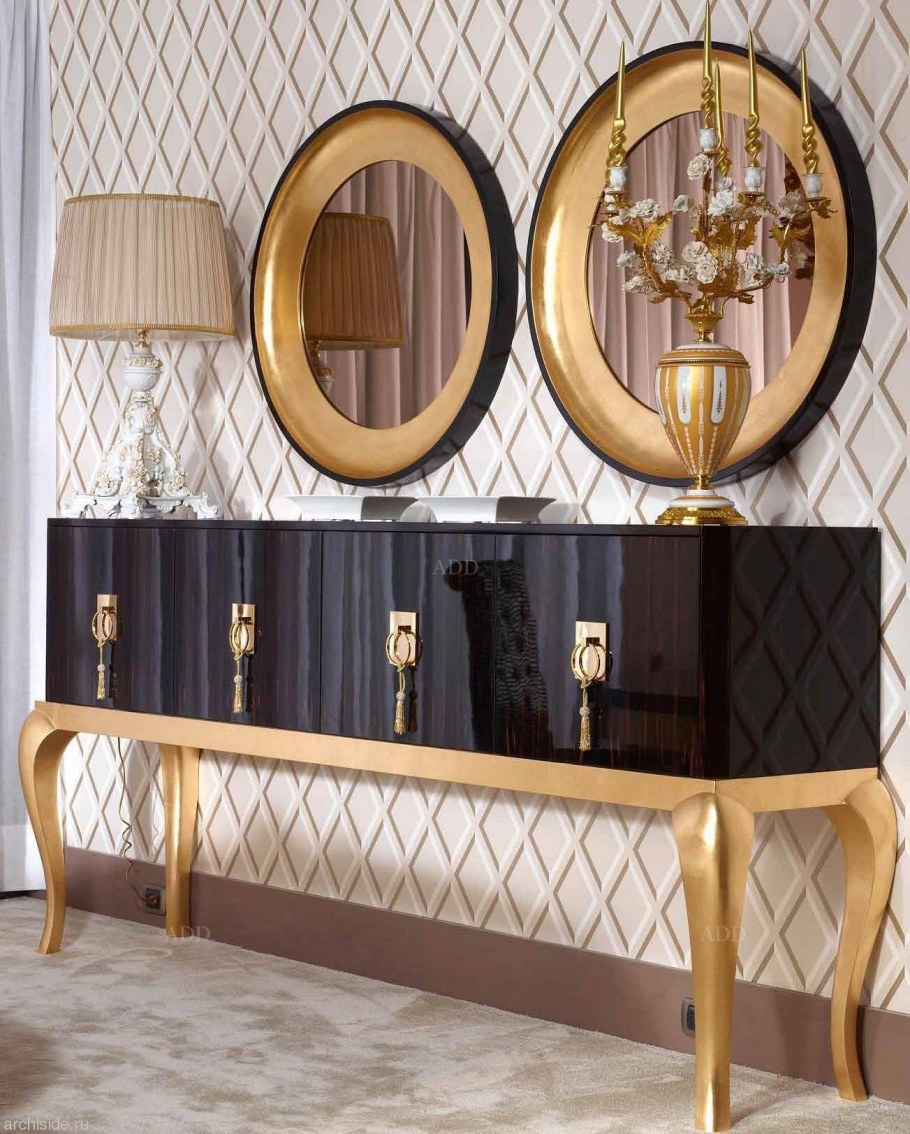 Комод в стиле гламур
