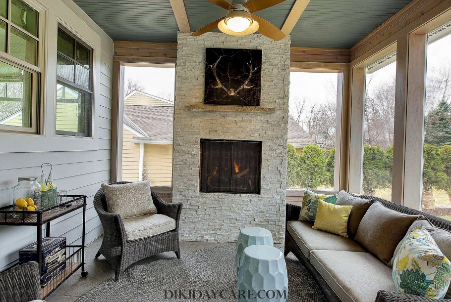 Веранда с камином