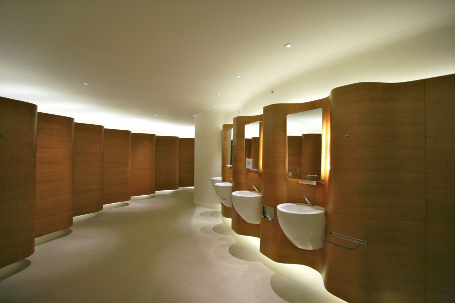 Санузел в офисе