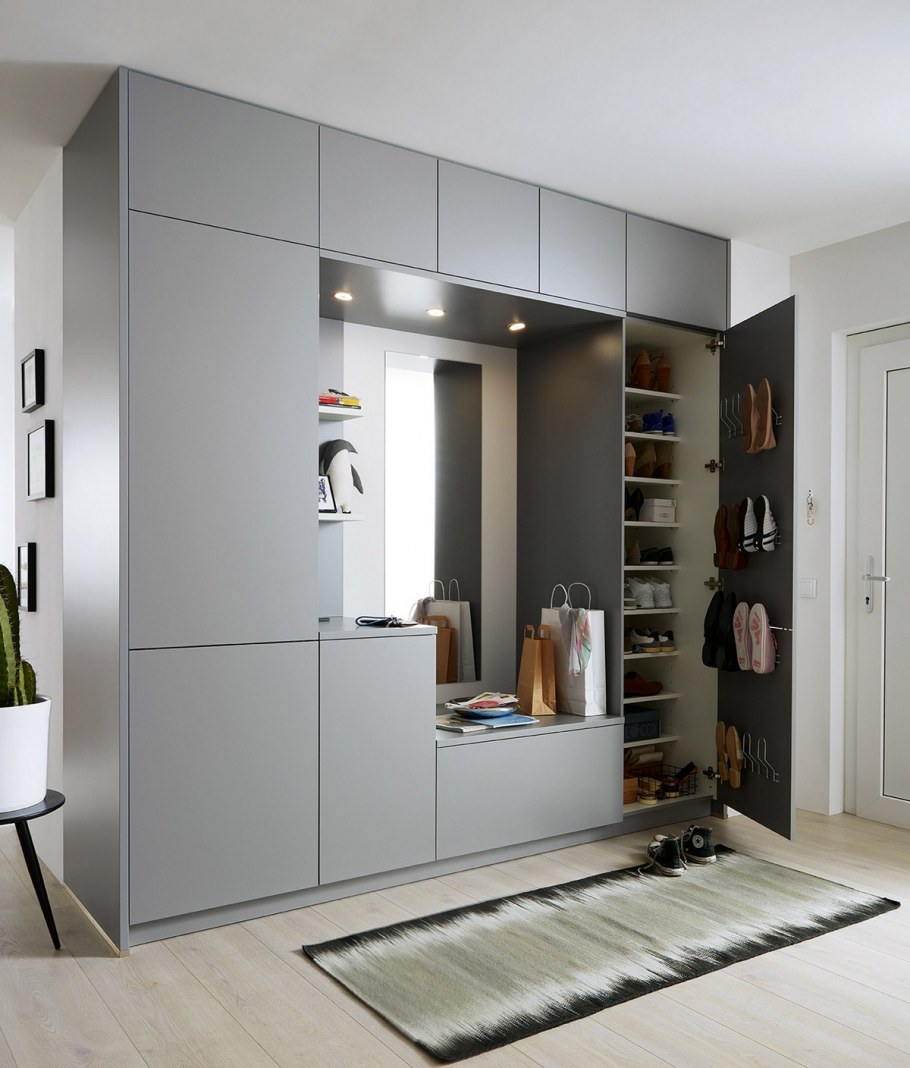 Шкаф в прихожую