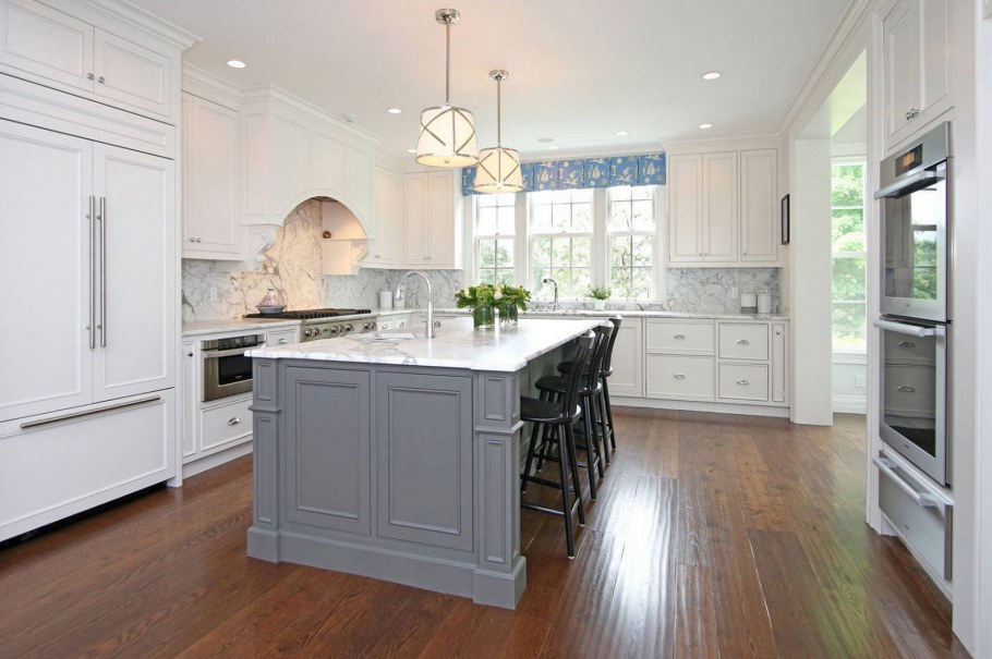 Кухонный остров Неоклассика