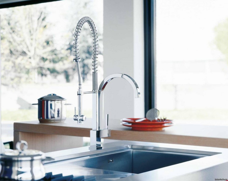 Смеситель для кухни (мойки) Newform x-Light 64100 однорычажный