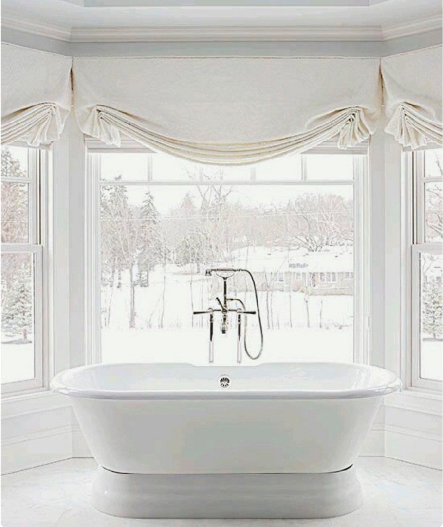 Шторы в ванную комнату на окно