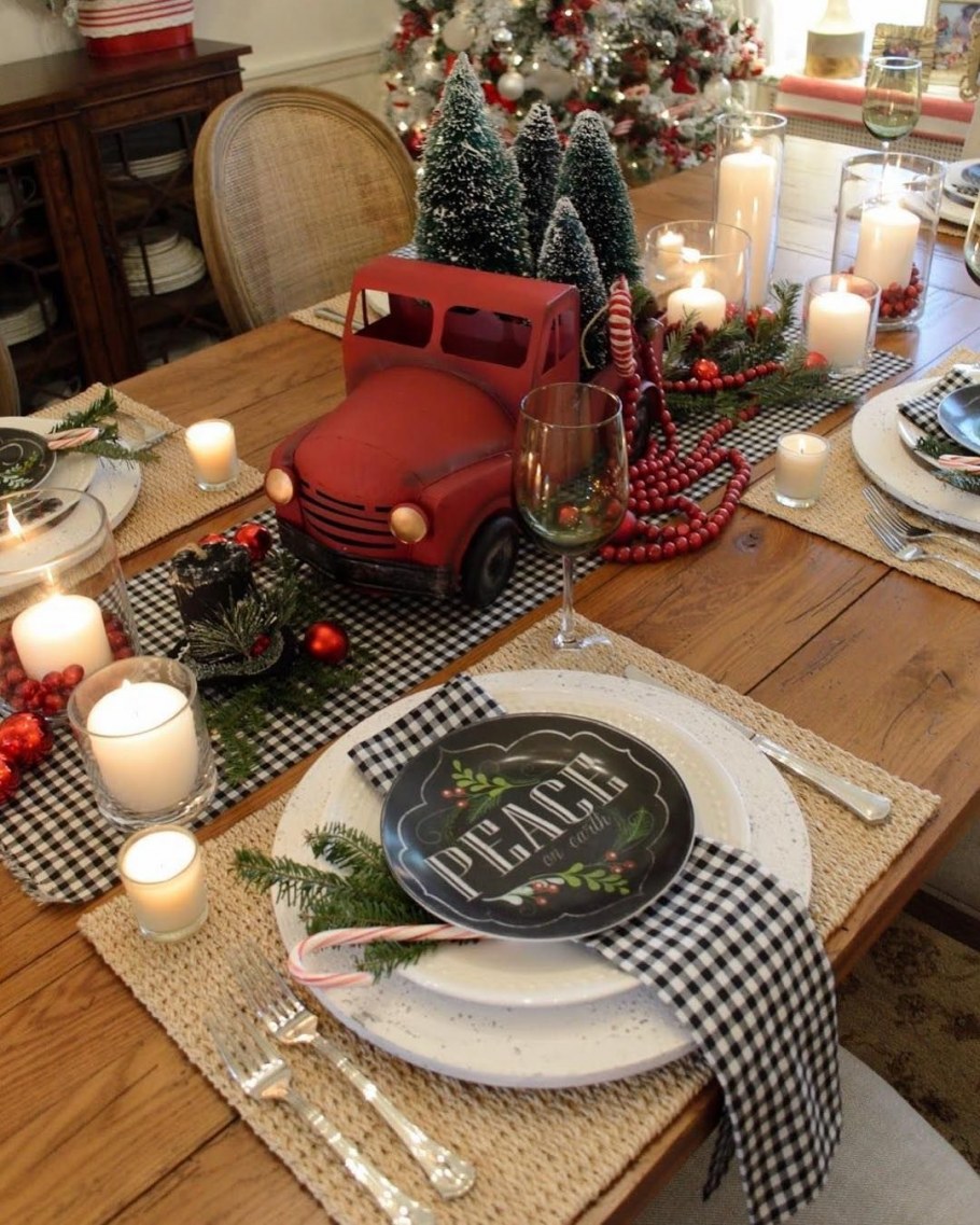 Новогодняя гирлянда из флажков