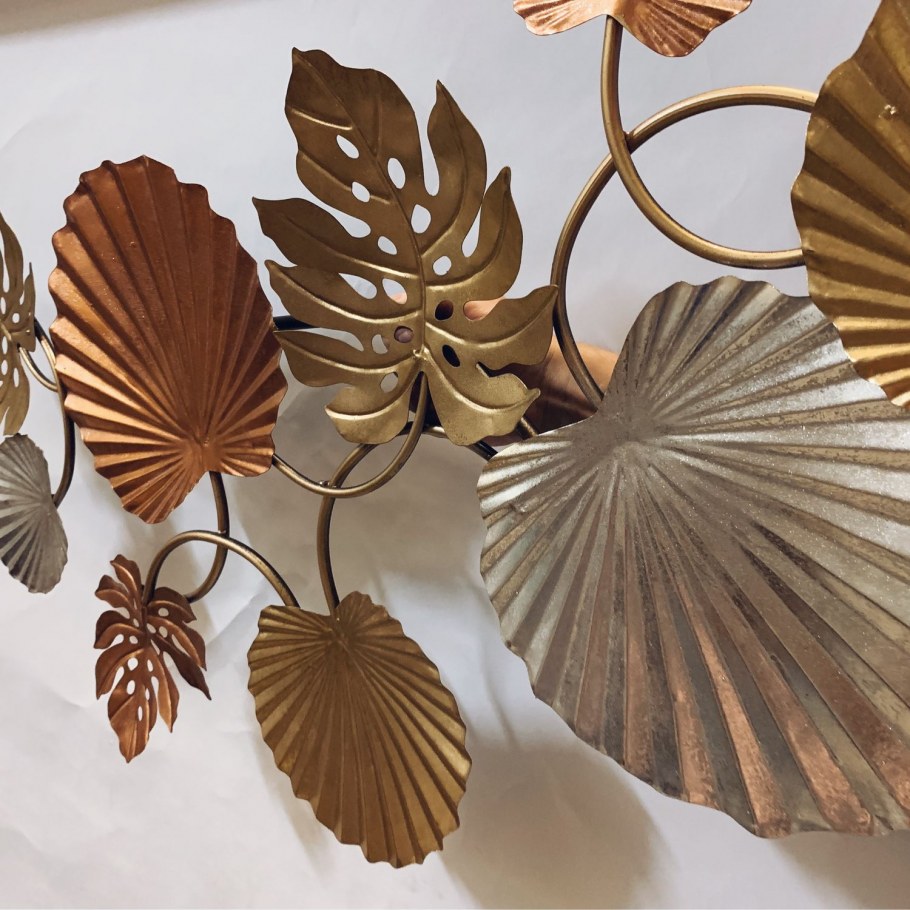 Декор из металлических Листьеве