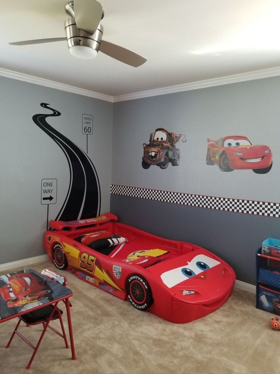 Комната для мальчика с машинками