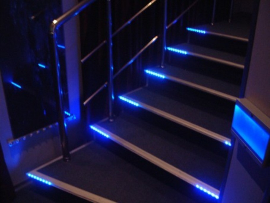 Комната с подсветкой