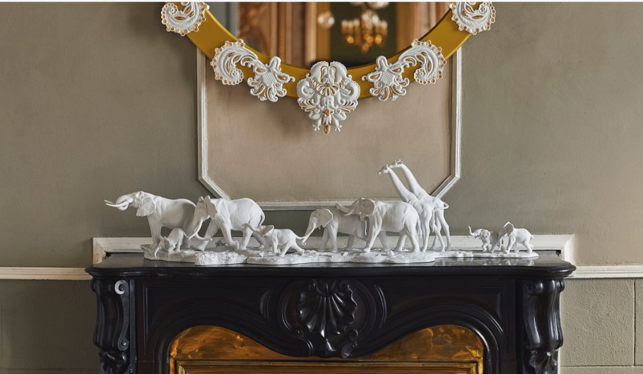 Статуэтки для украшения интерьера