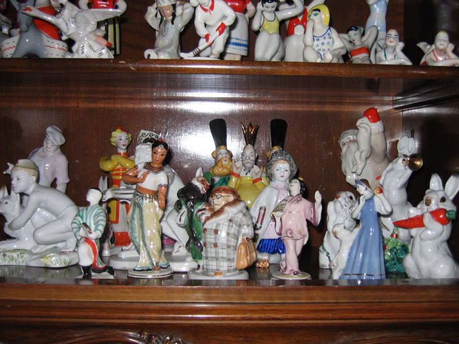 Коллекции антикварной посуды