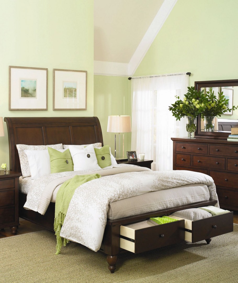 Зеленая спальня