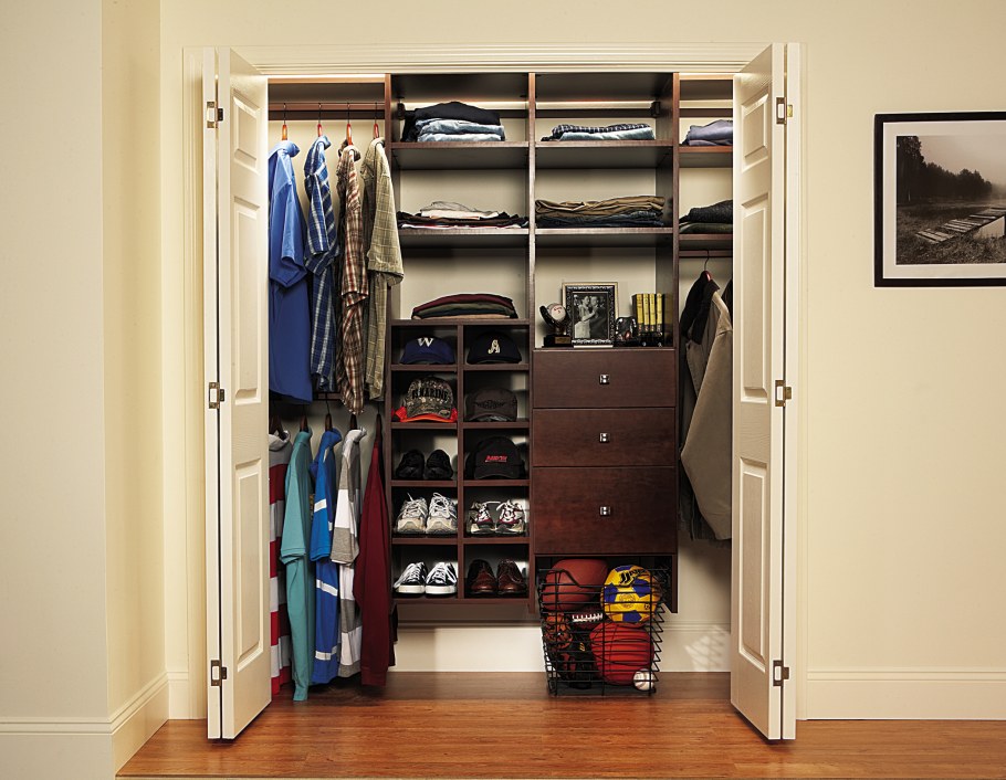 Компактная гардеробная для маленькой квартиры
