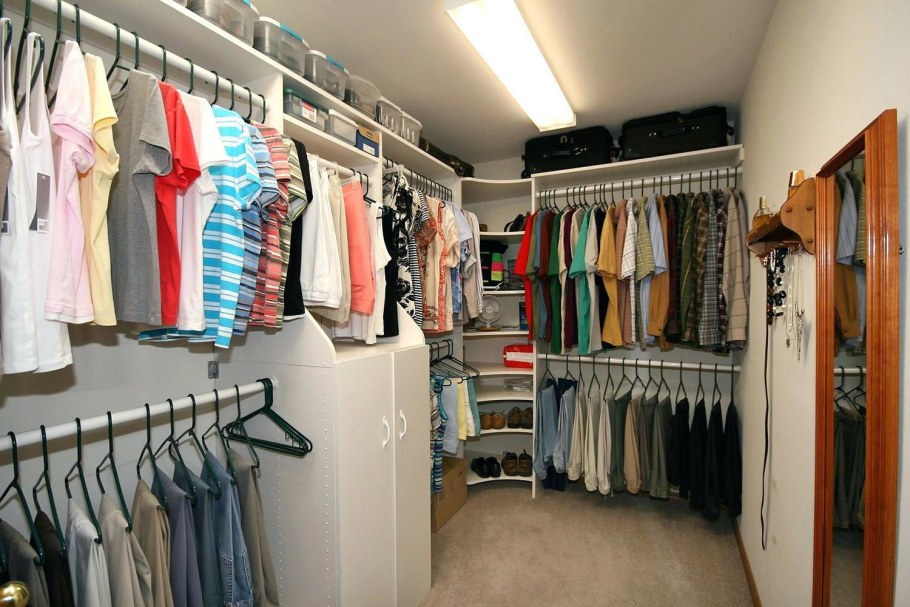 Оборудование для костюмерной комнаты