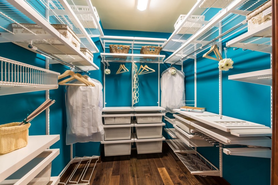 Обустройство гардеробной комнаты