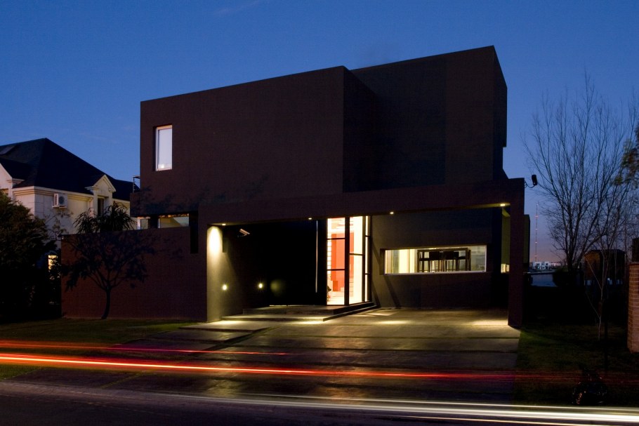 Современный особняк