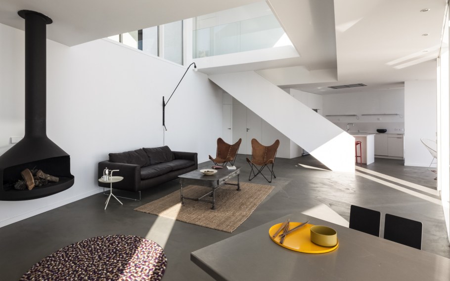 Геометрические фигуры на стене