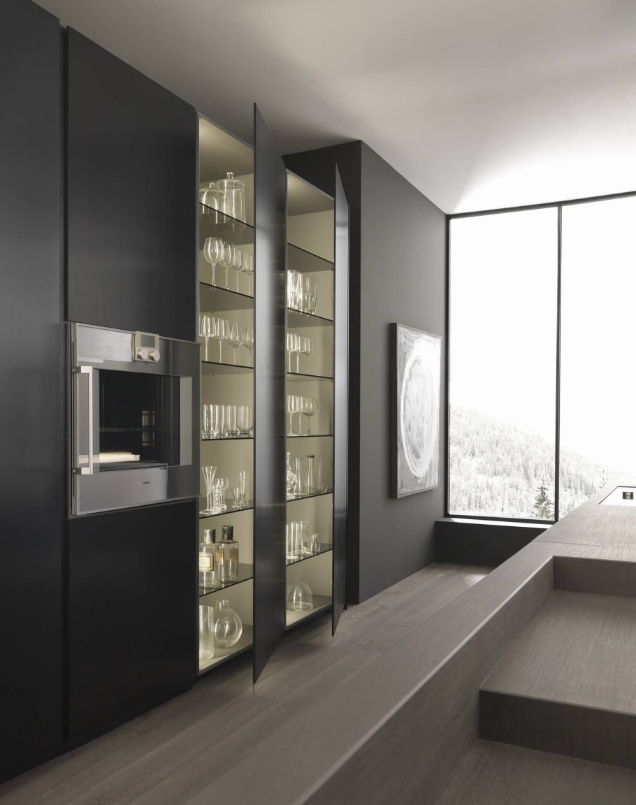 Современные черные шкафы