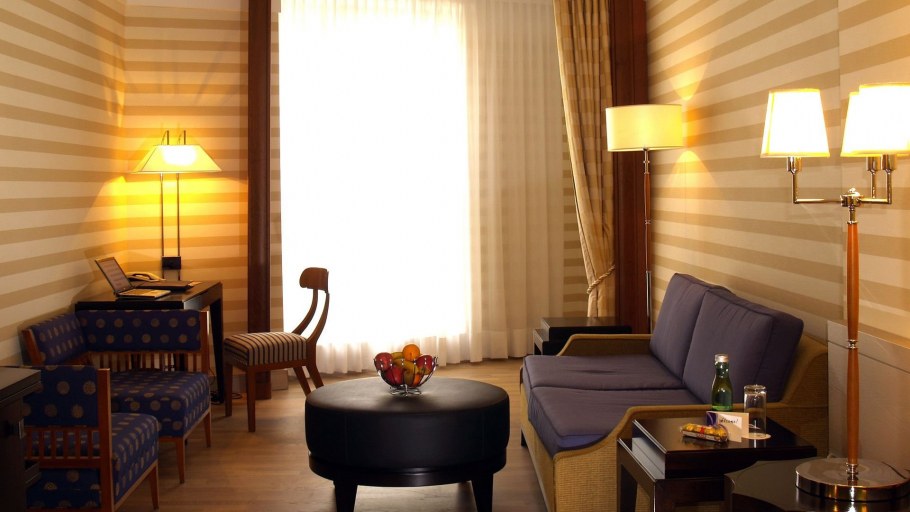 Обои в интерьере