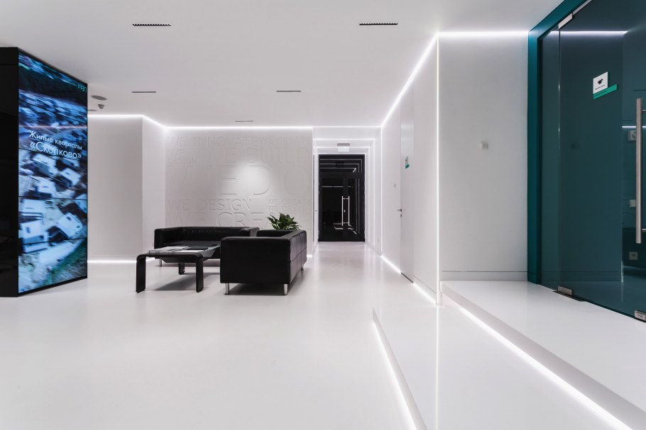 Белый наливной пол