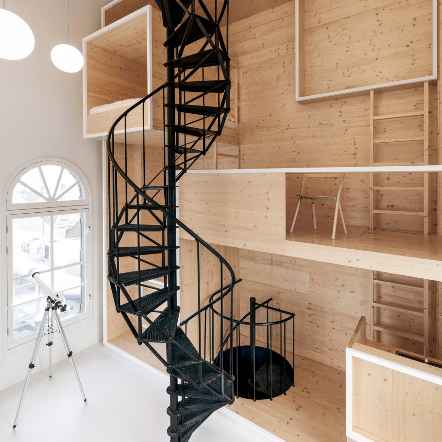 Необычные лестницы в интерьере