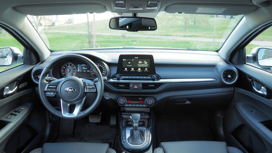 Kia Cerato 2018 салон