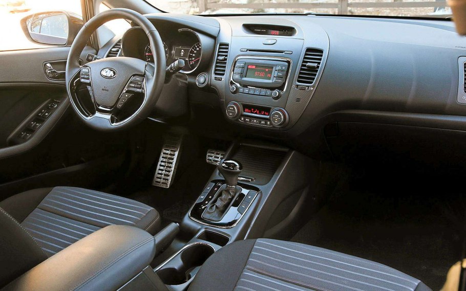 Kia Cerato 2017 салон