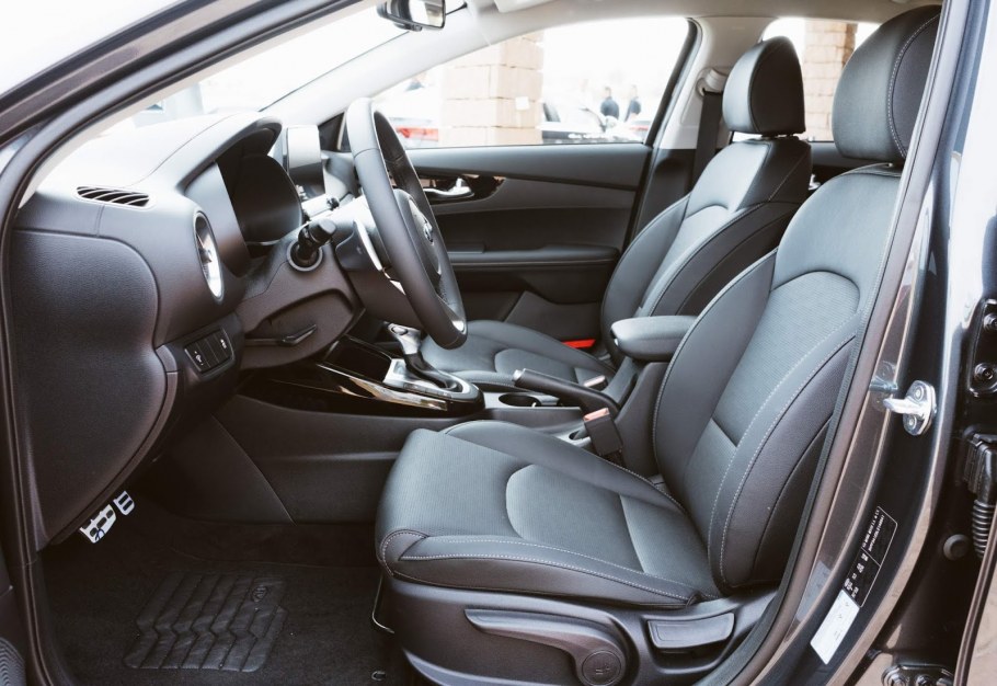 Kia Cerato 2020 салон