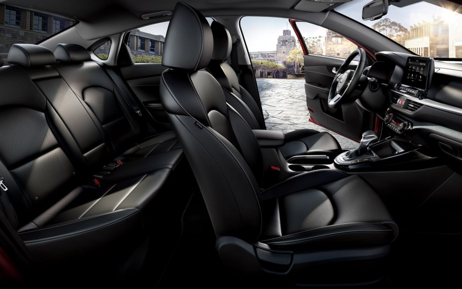 Киа Серато 2020 салон