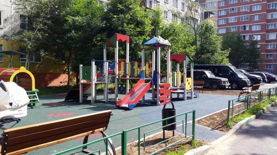 Дворовые территории