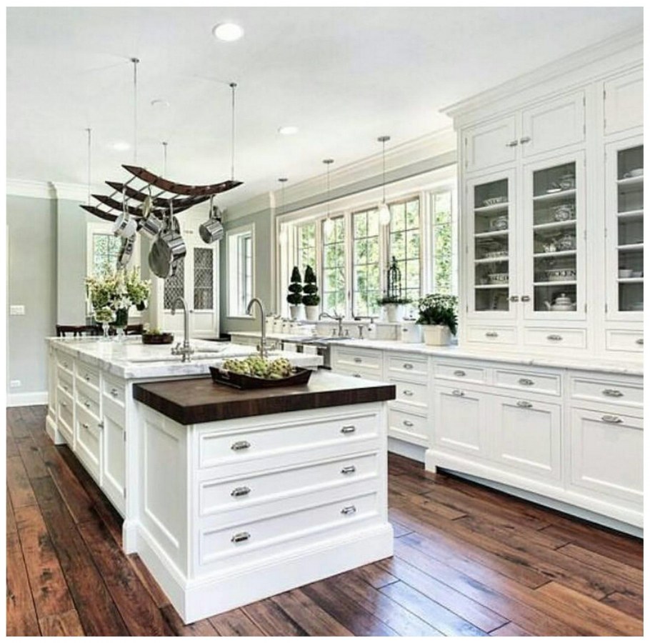 Плинтус острова кухни