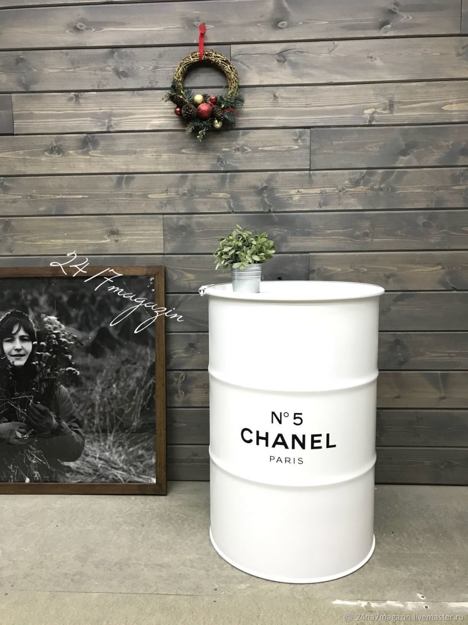 Бочка для магазина одежды