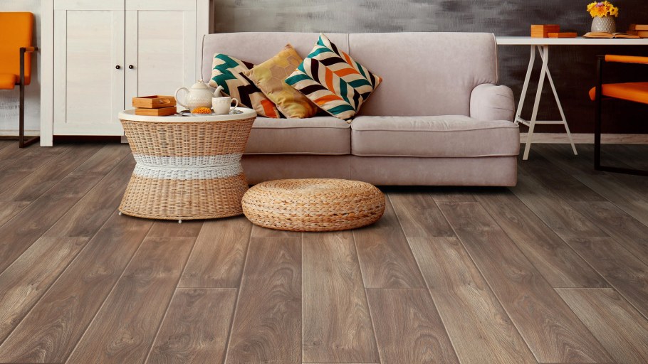 Ковролин в комнате