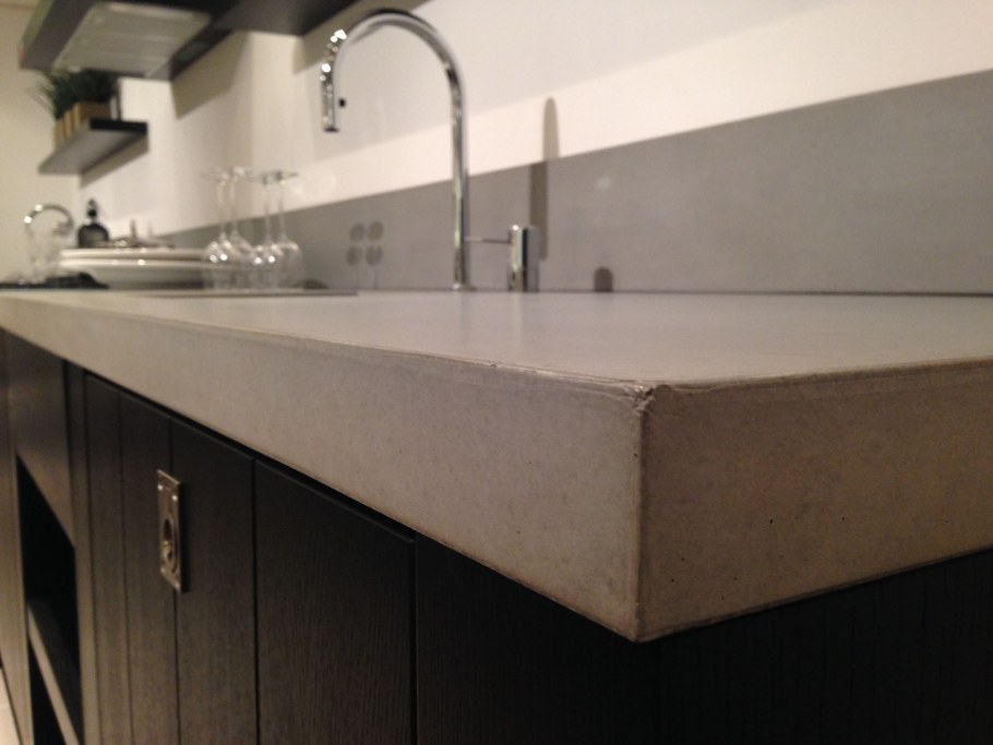 Айвори Браун столешница