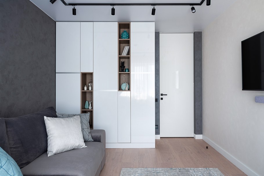 Рада Дорс пенал