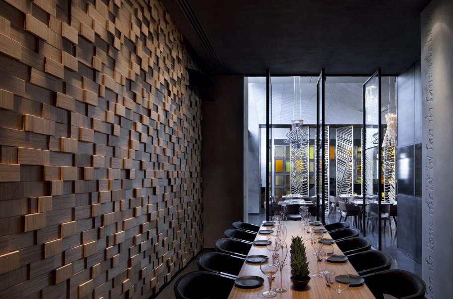 Отделка стен в кафе