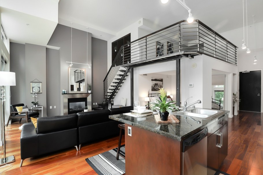 Двухэтажная квартира в стиле Модерн