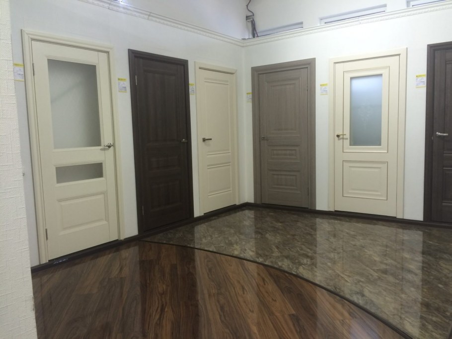 Плинтус Магнолия в интерьере