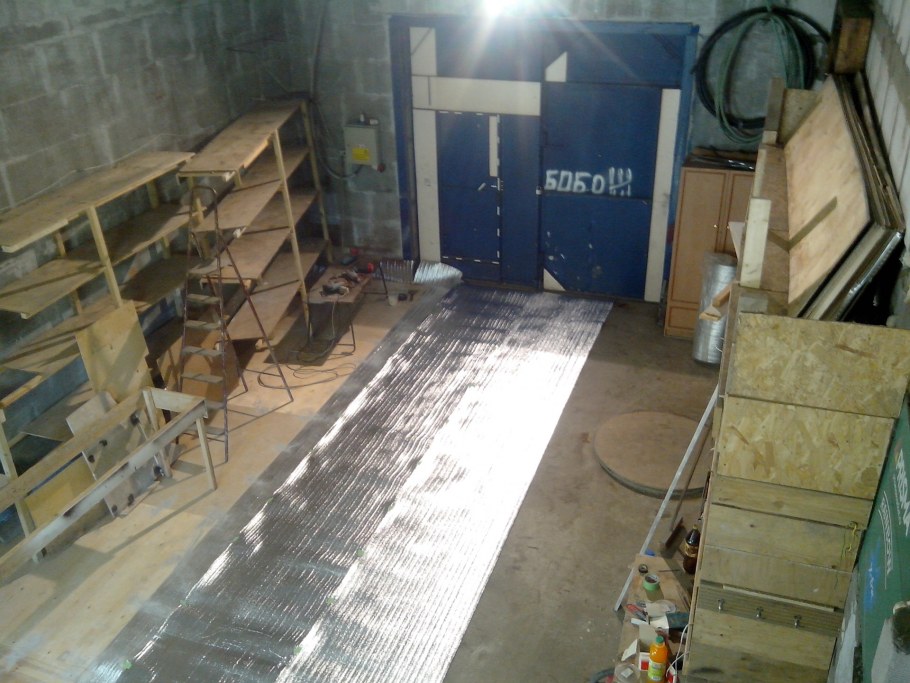 Керамогранит в гараже