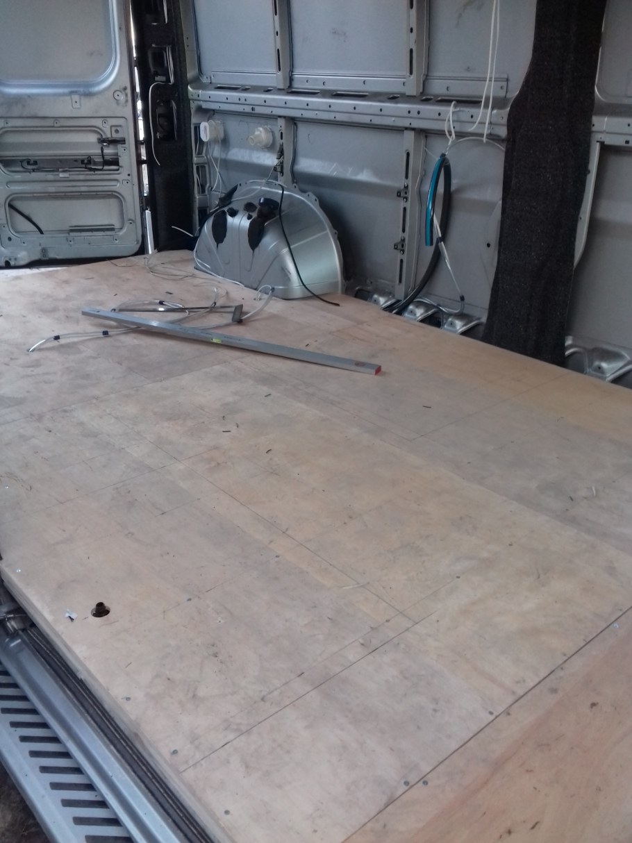 Керамогранит для пола в гараже